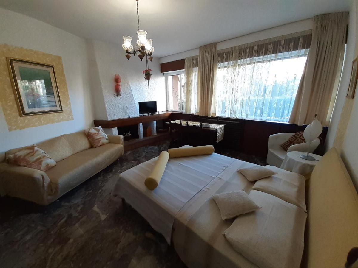Saglia Apartments Малчезине Екстериор снимка