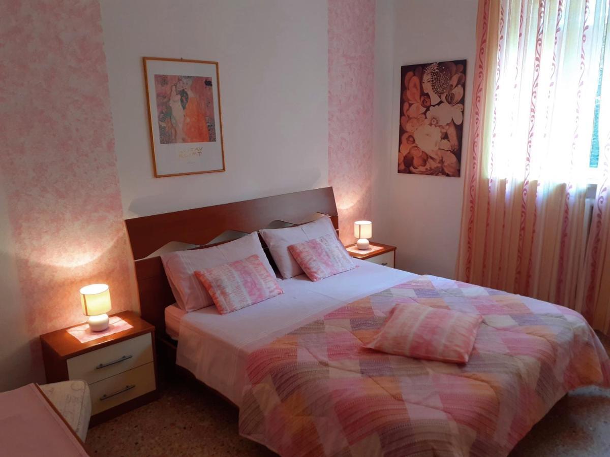 Saglia Apartments Малчезине Екстериор снимка